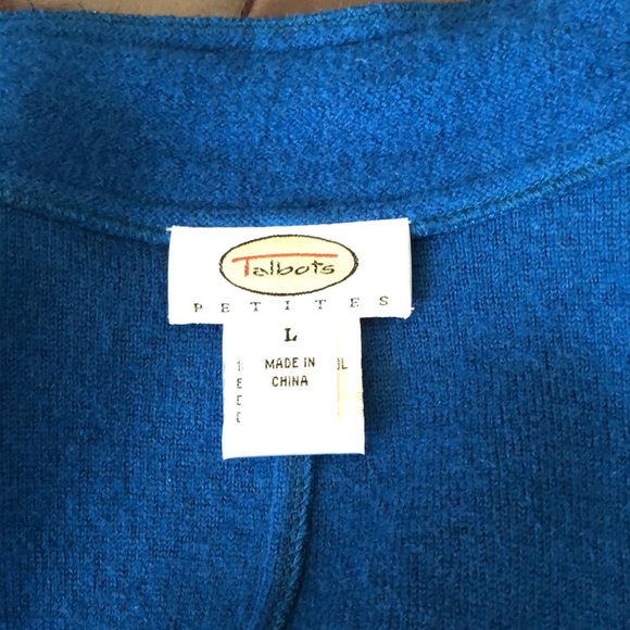 100% wool, collar,pockets, button closure in velvet piping.  Back 22” long. - Picture 4 of 4